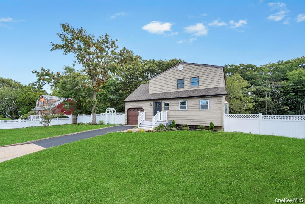 49 Bellwood Avenue, South Setauket, NY 11720