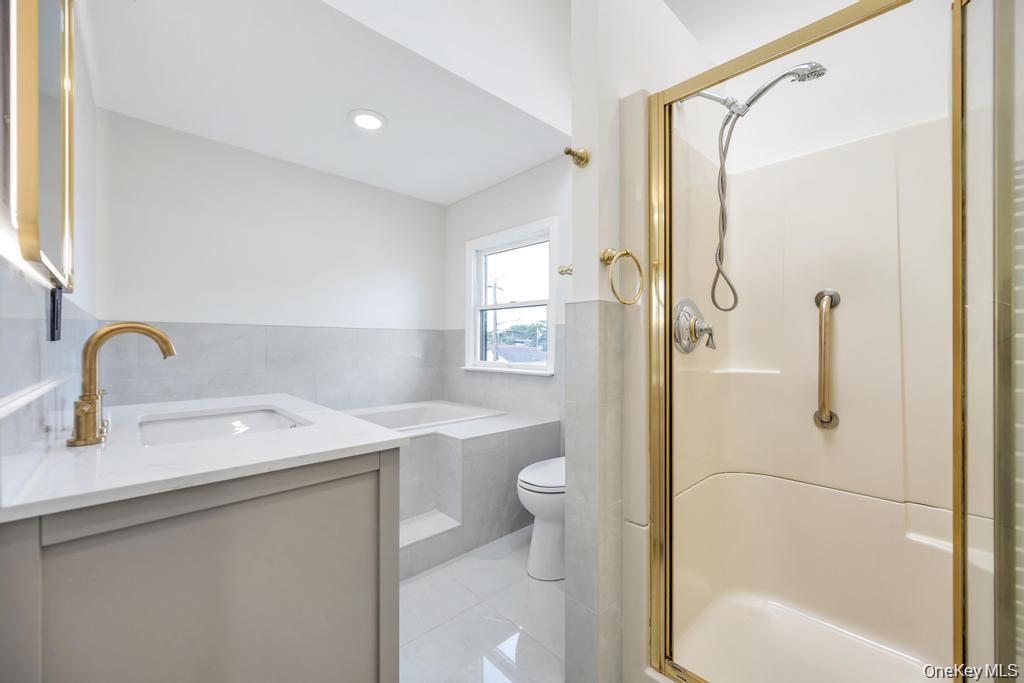 49 Bellwood Avenue, South Setauket, NY 11720