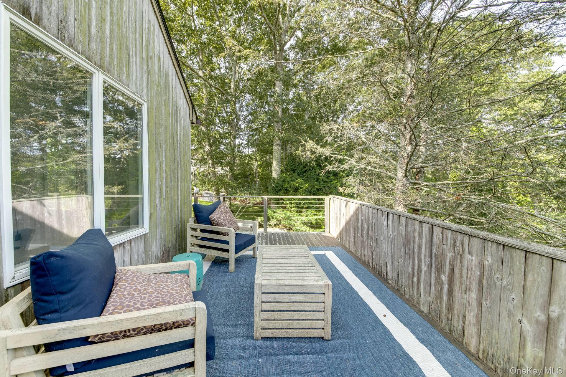 126 Middle Line Hwy, Water Mill, NY 11976