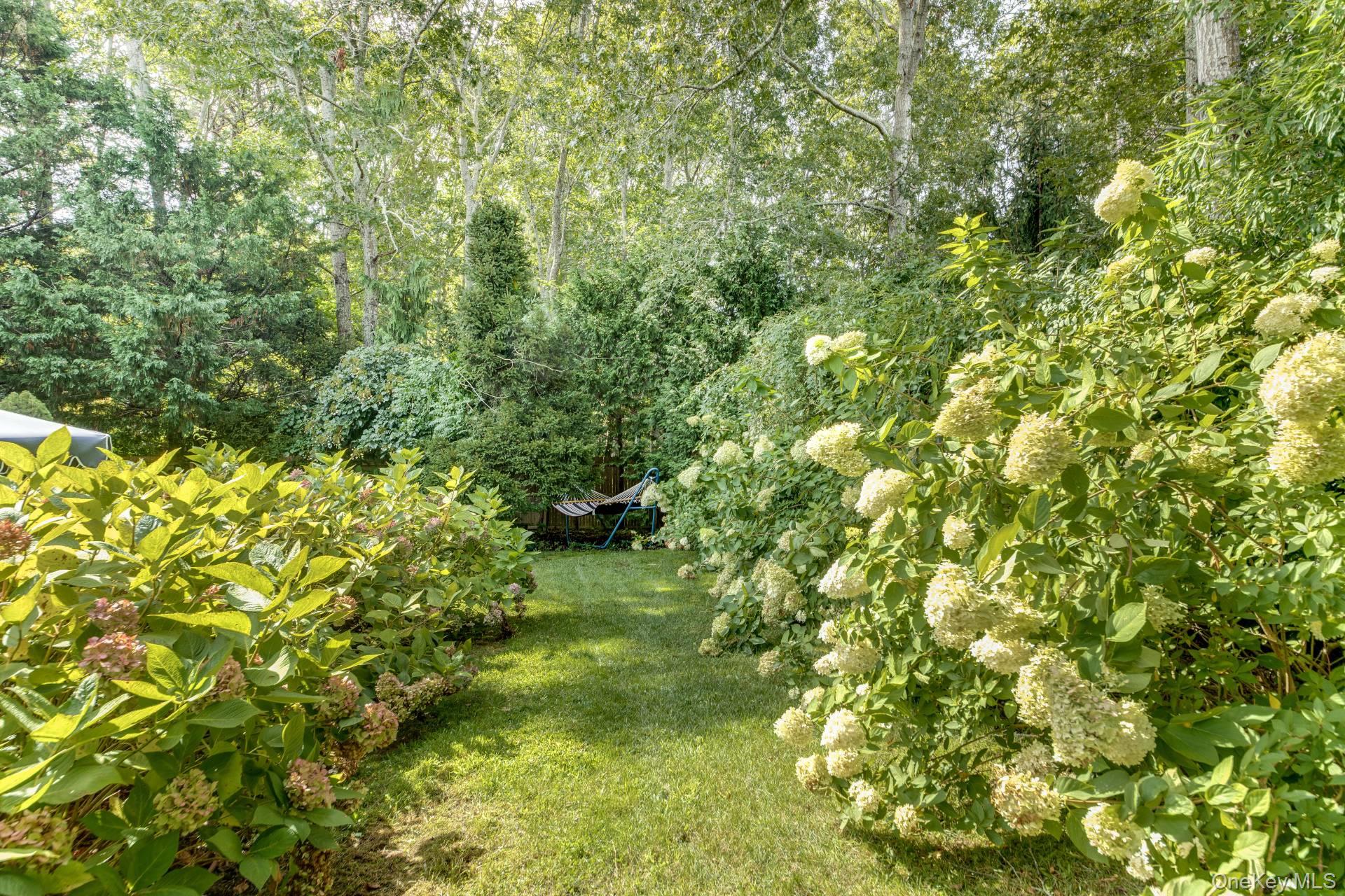 126 Middle Line Hwy, Water Mill, NY 11976