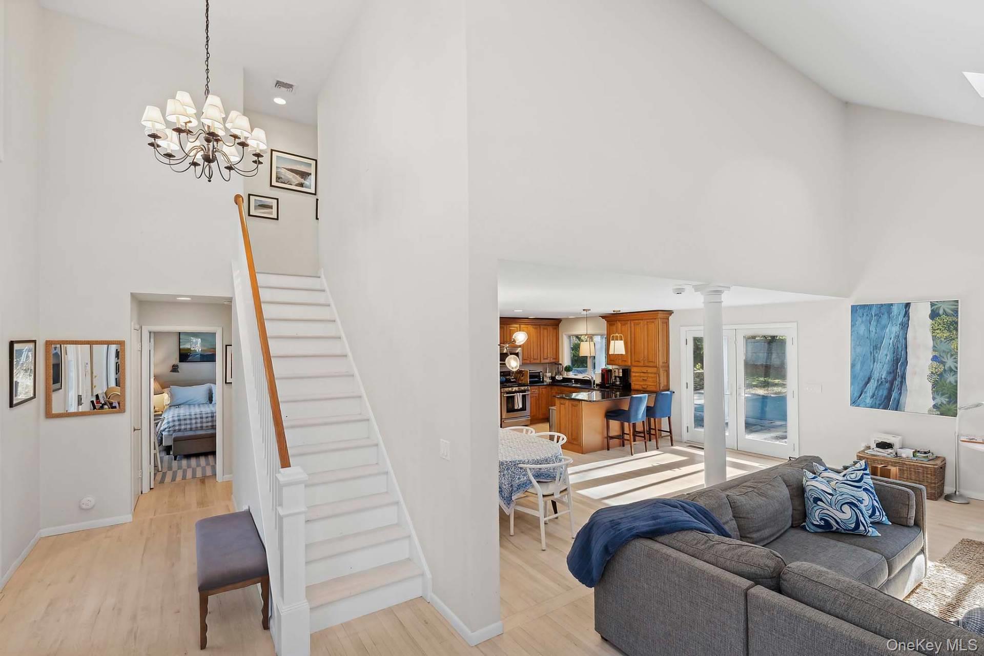 126 Middle Line Hwy, Water Mill, NY 11976