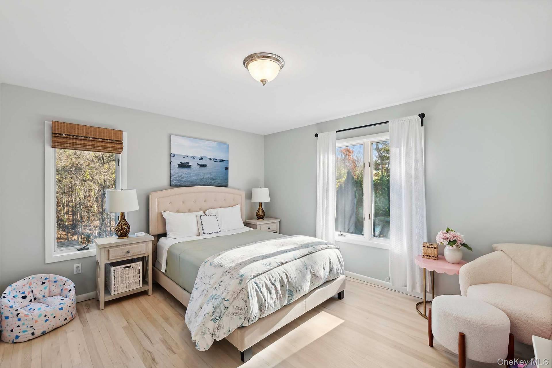 126 Middle Line Hwy, Water Mill, NY 11976