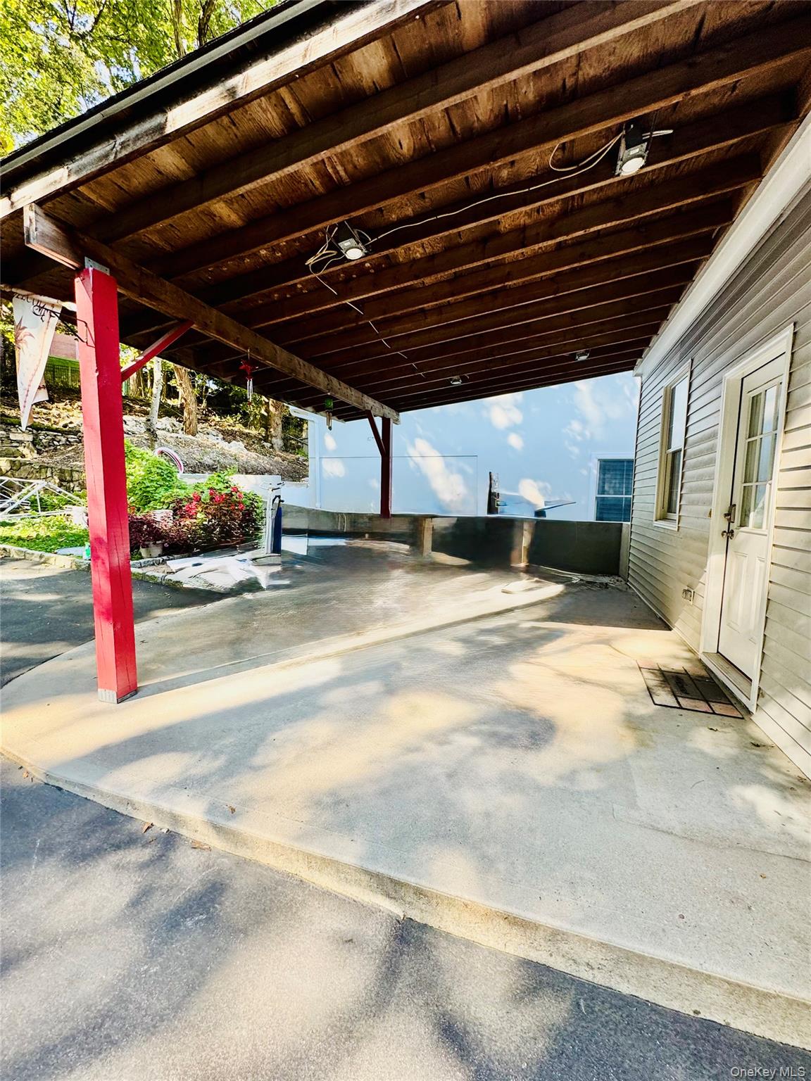 8 Rockledge Avenue, Ossining, NY 10562