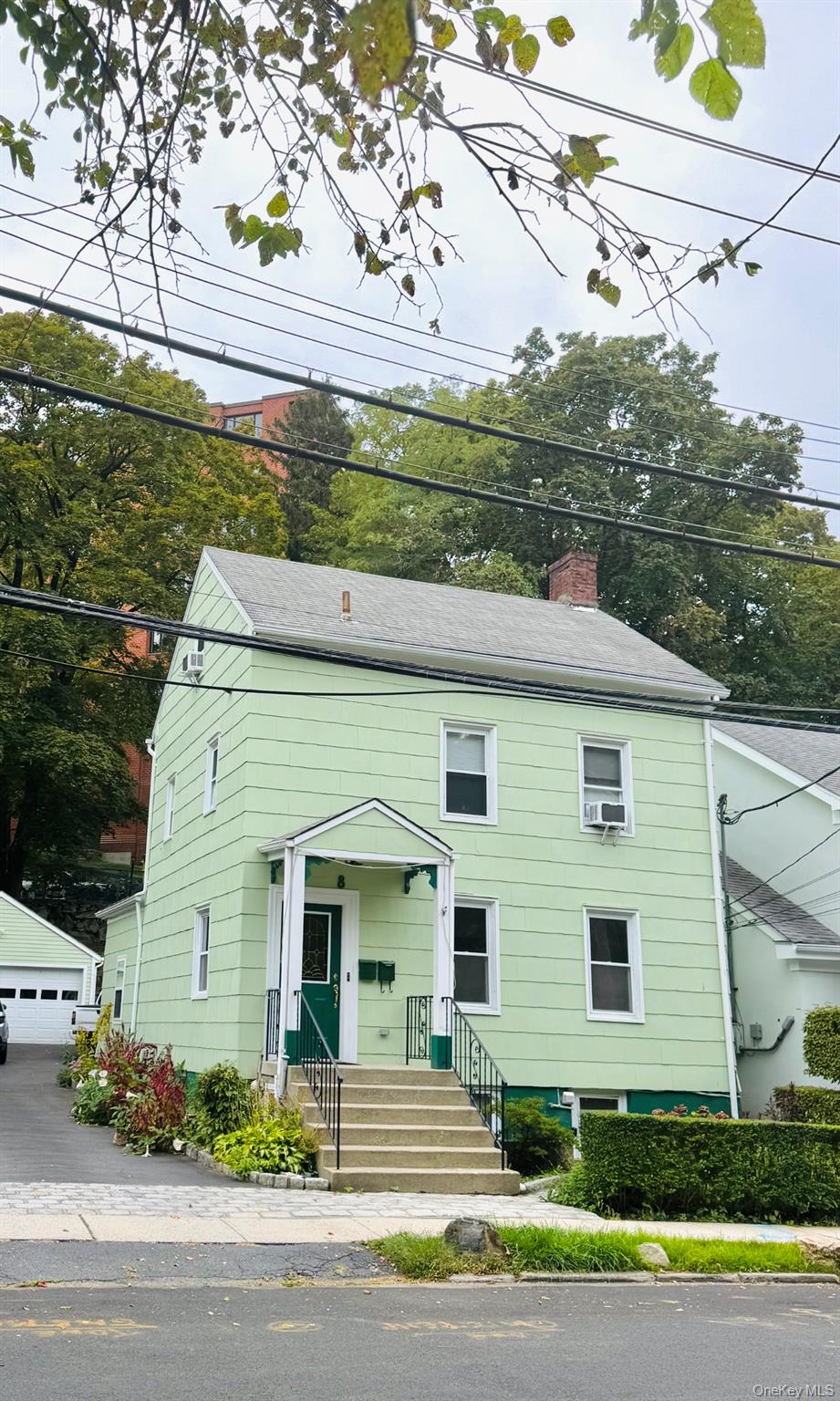 8 Rockledge Avenue, Ossining, NY 10562