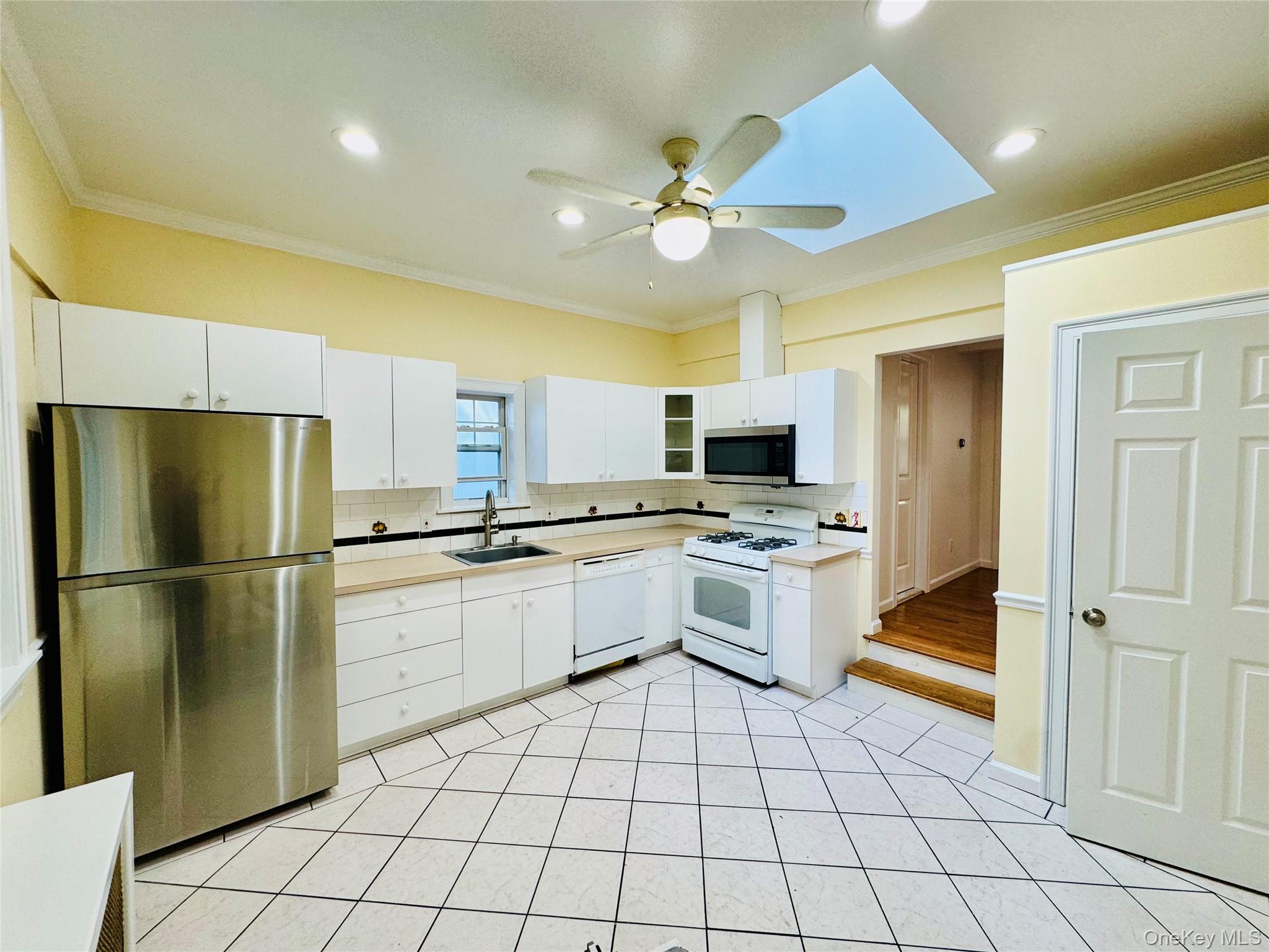 8 Rockledge Avenue, Ossining, NY 10562