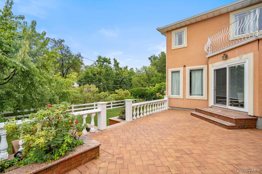 57 Southgate Road, Valley Stream, NY 11581