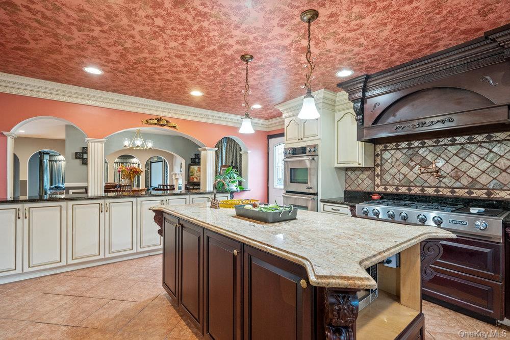 57 Southgate Road, Valley Stream, NY 11581