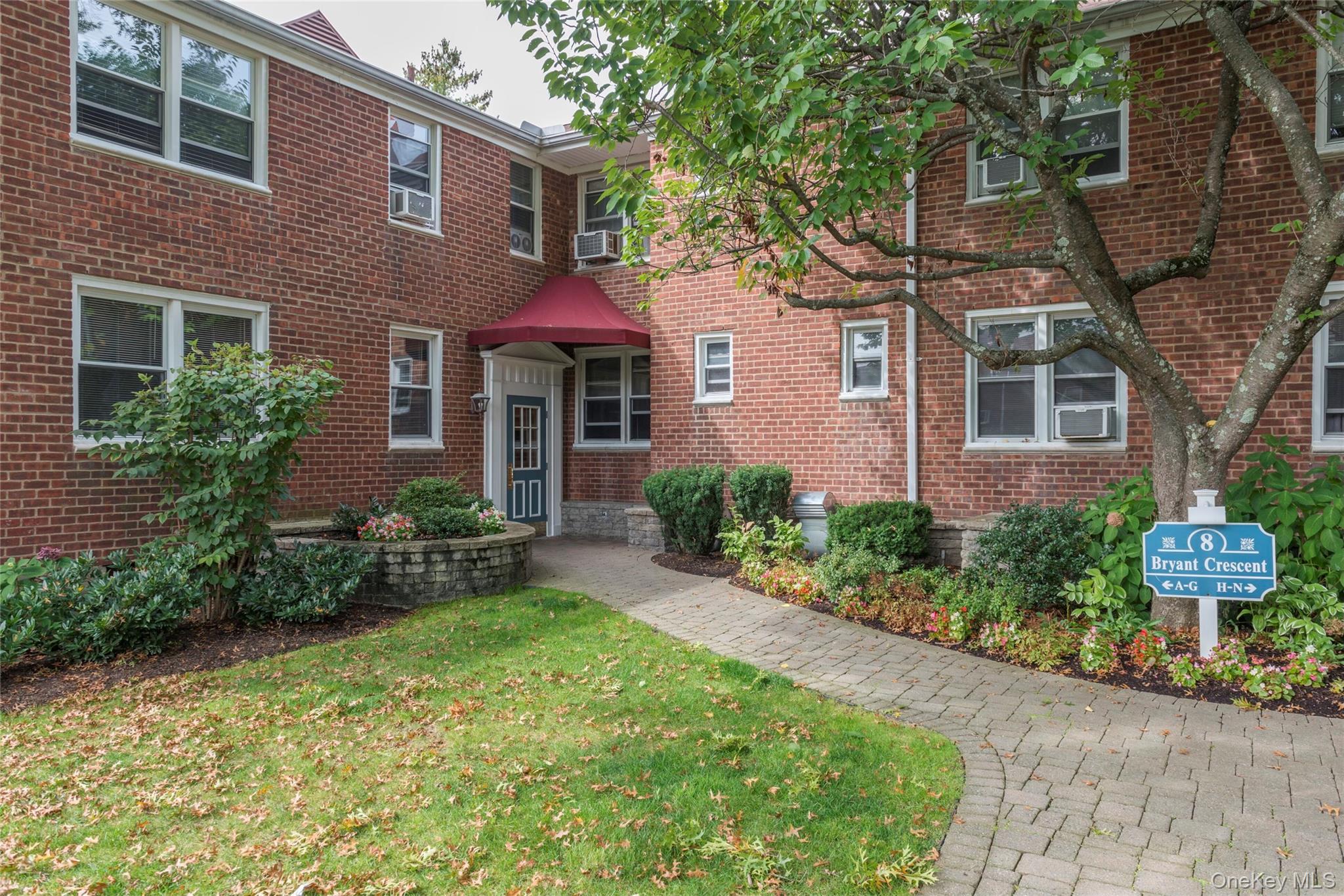 8 Bryant Crescent # 1B, White Plains, NY 10605