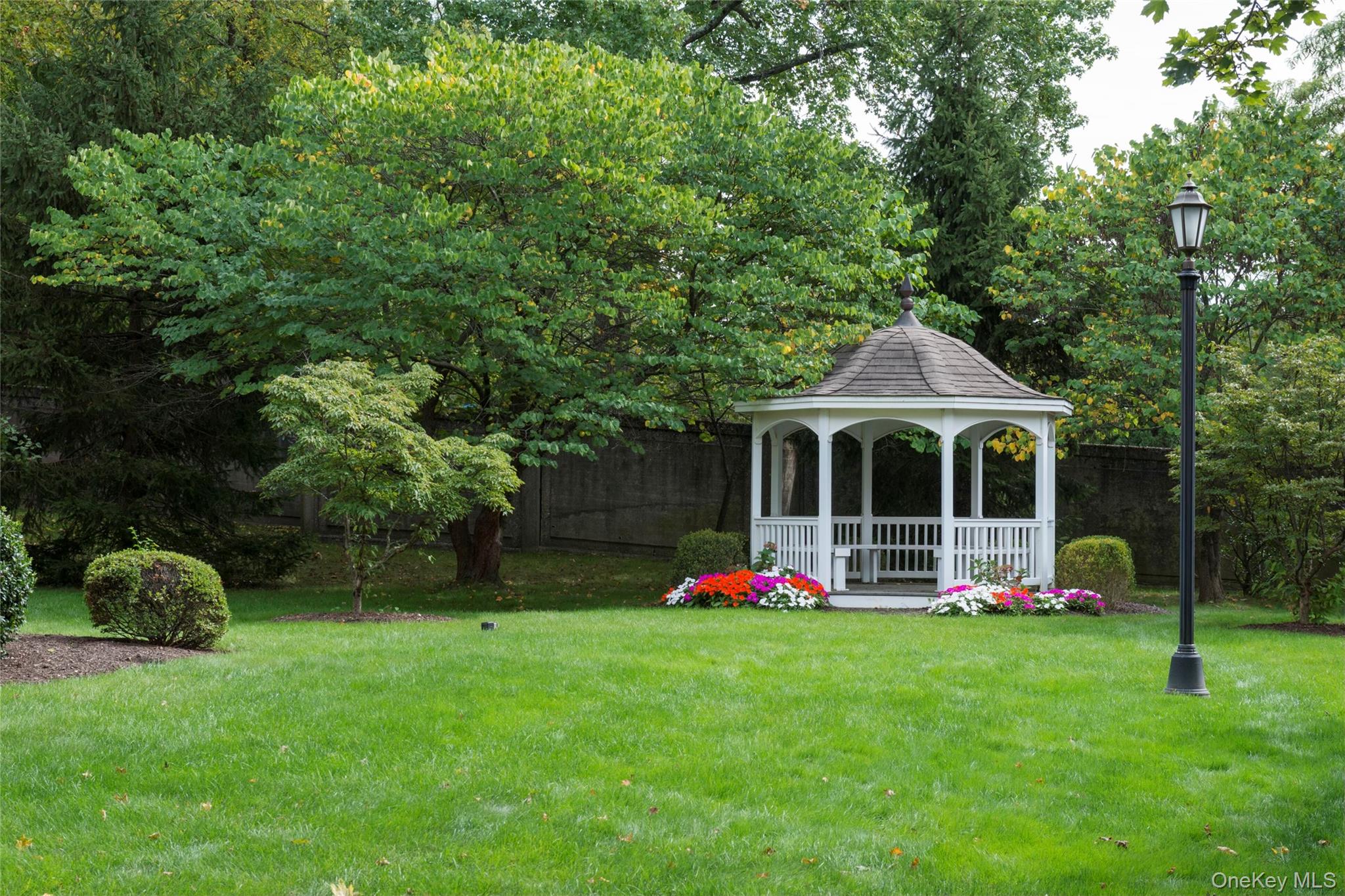 8 Bryant Crescent # 1B, White Plains, NY 10605