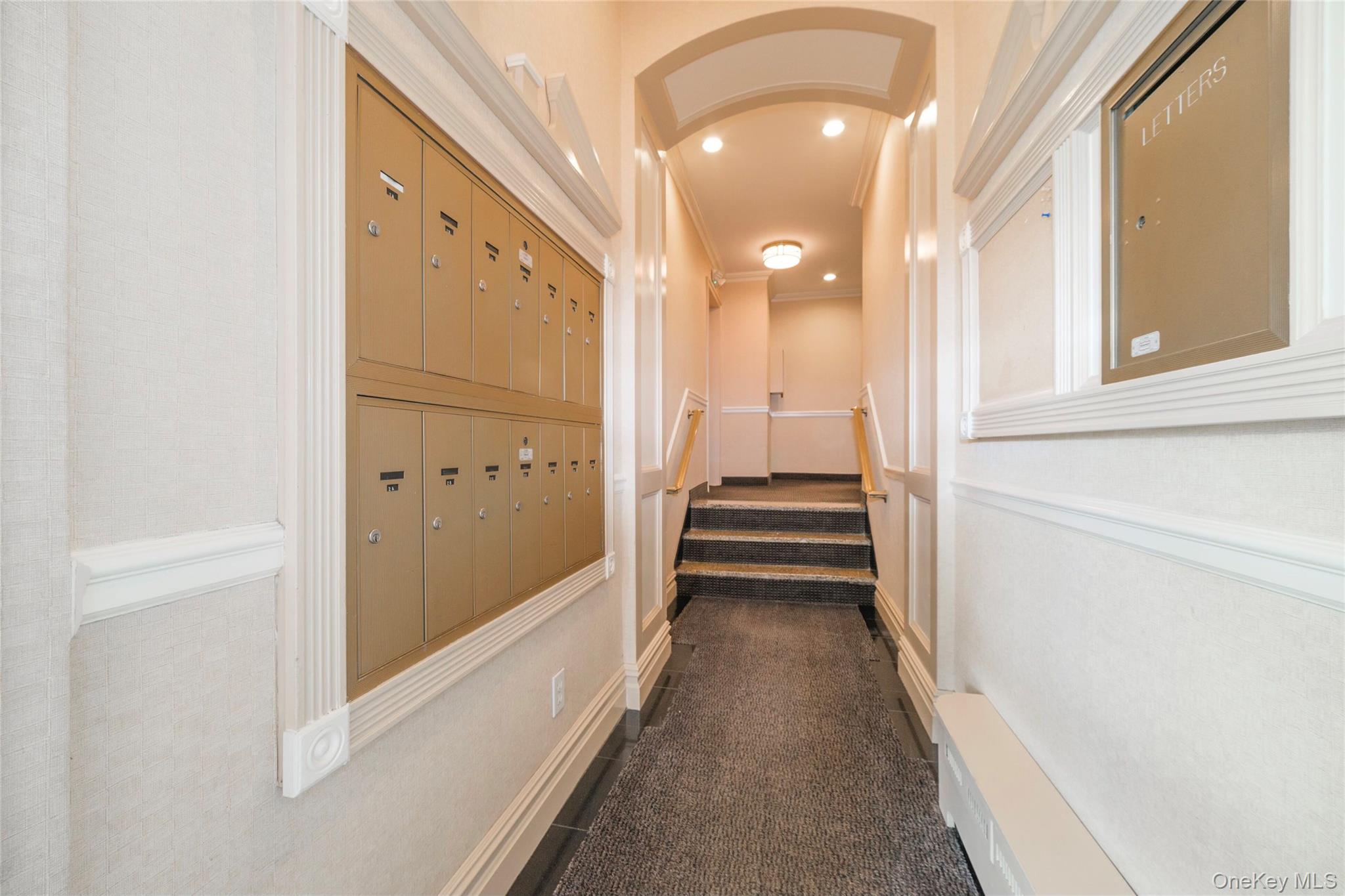 8 Bryant Crescent # 1B, White Plains, NY 10605