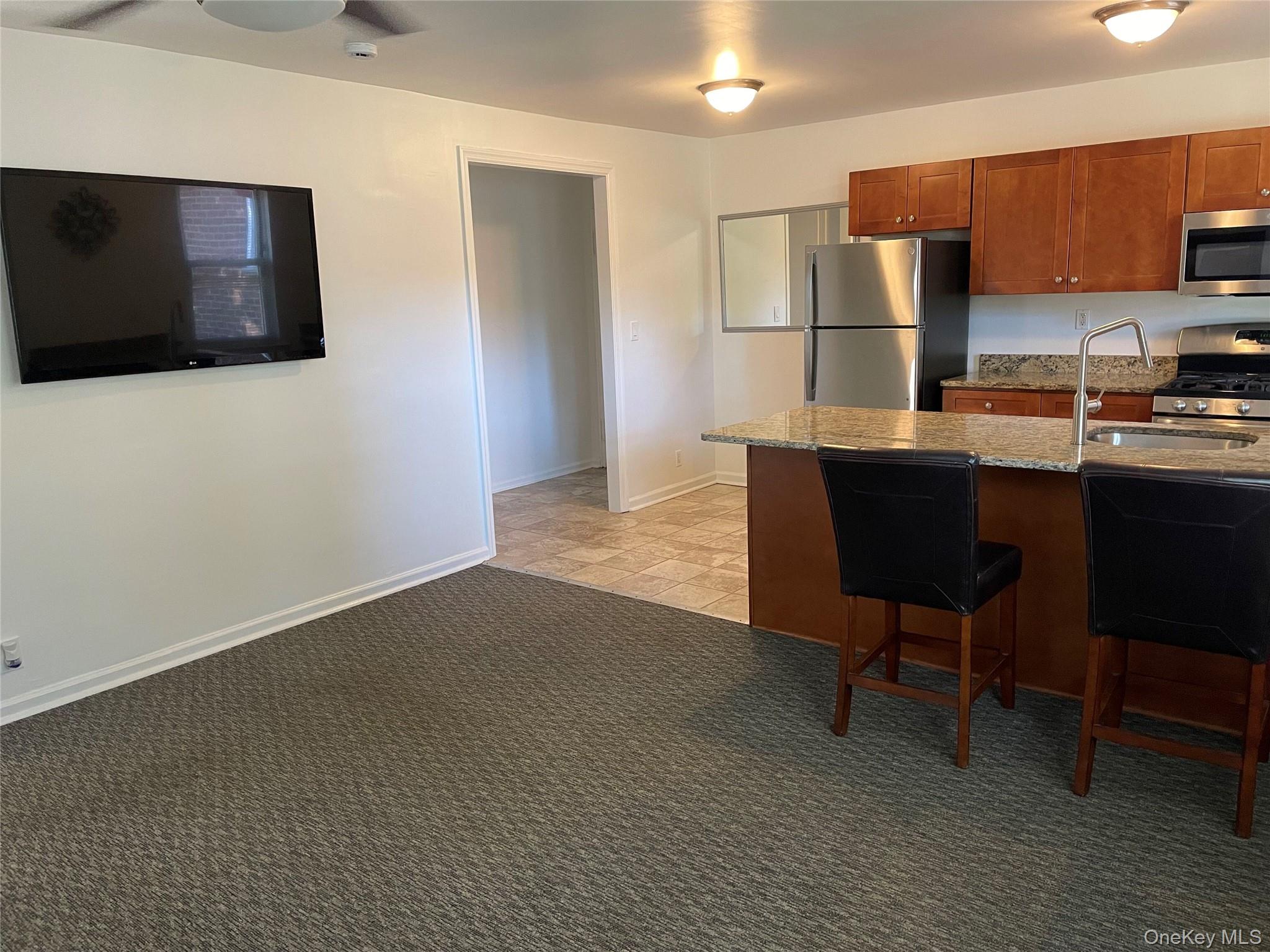 8 Bryant Crescent # 1B, White Plains, NY 10605