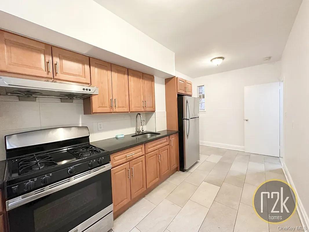 63-88 Wetherole Street, Flushing, NY 11374