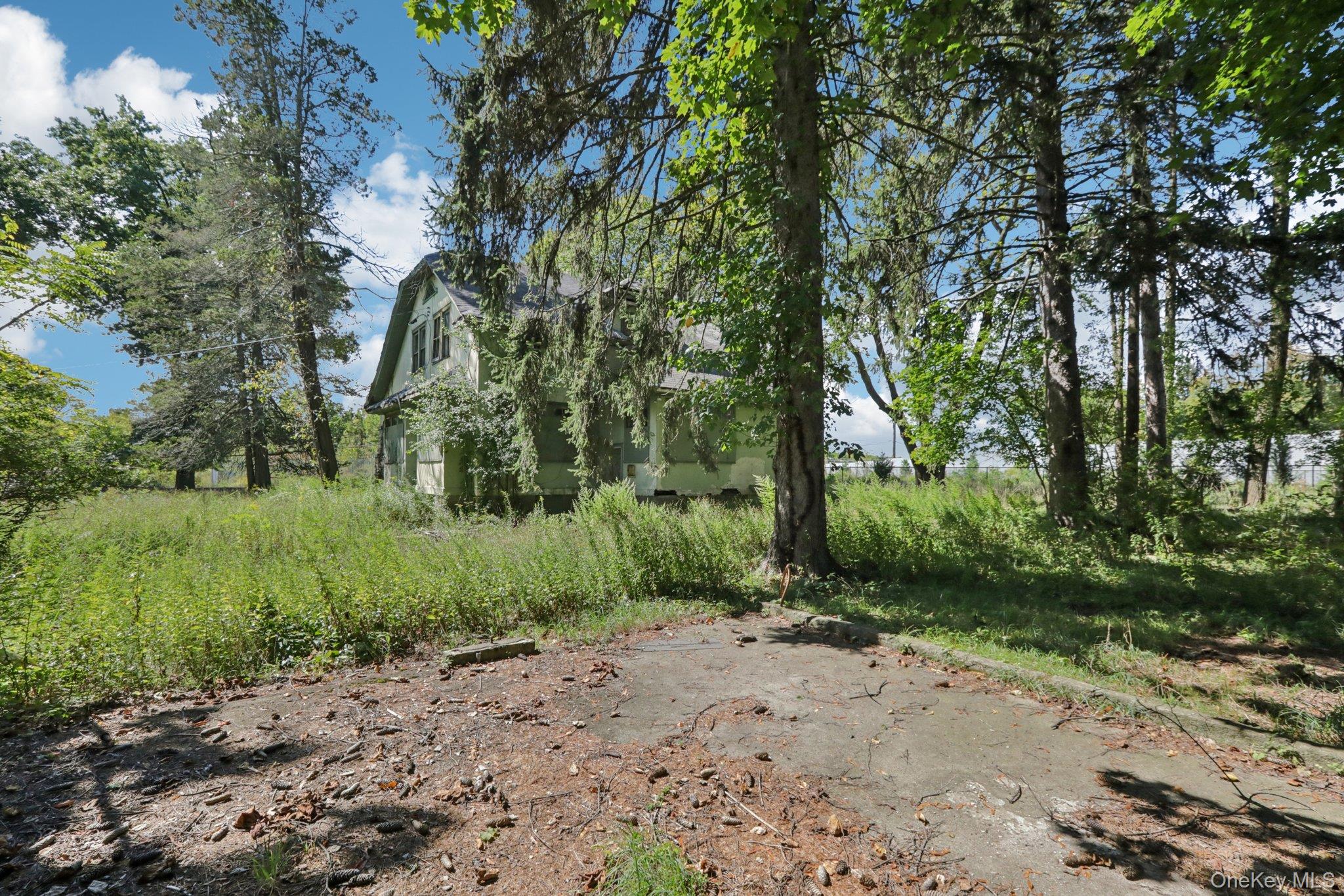 122 Route 17K, Newburgh, NY 12550