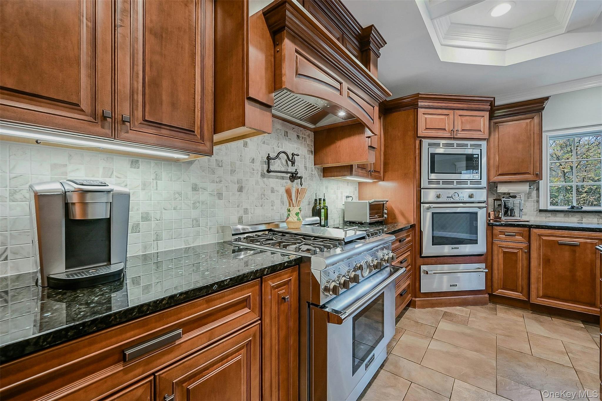 30 W Shore Road, Oakdale, NY 11769