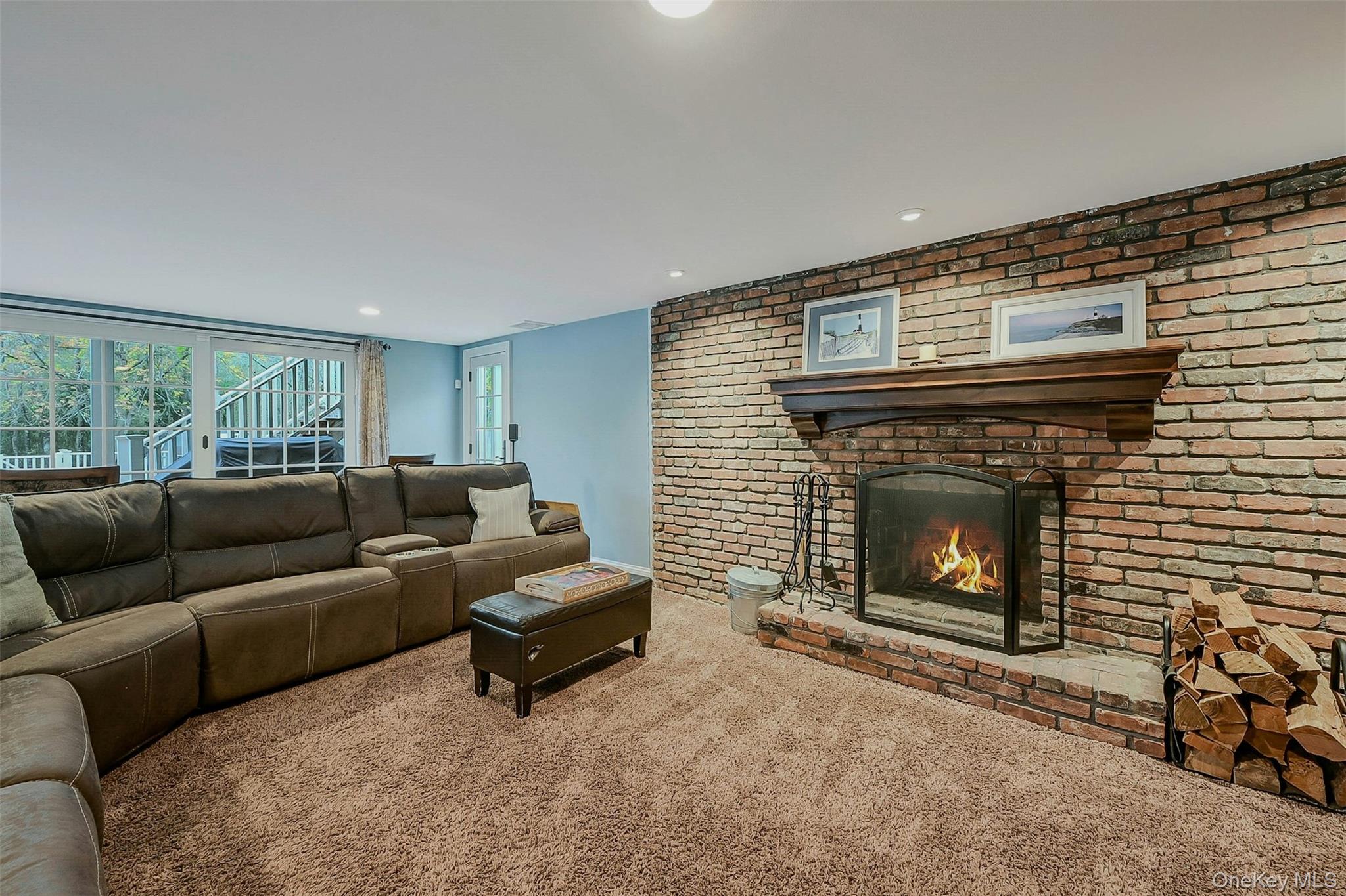 30 W Shore Road, Oakdale, NY 11769