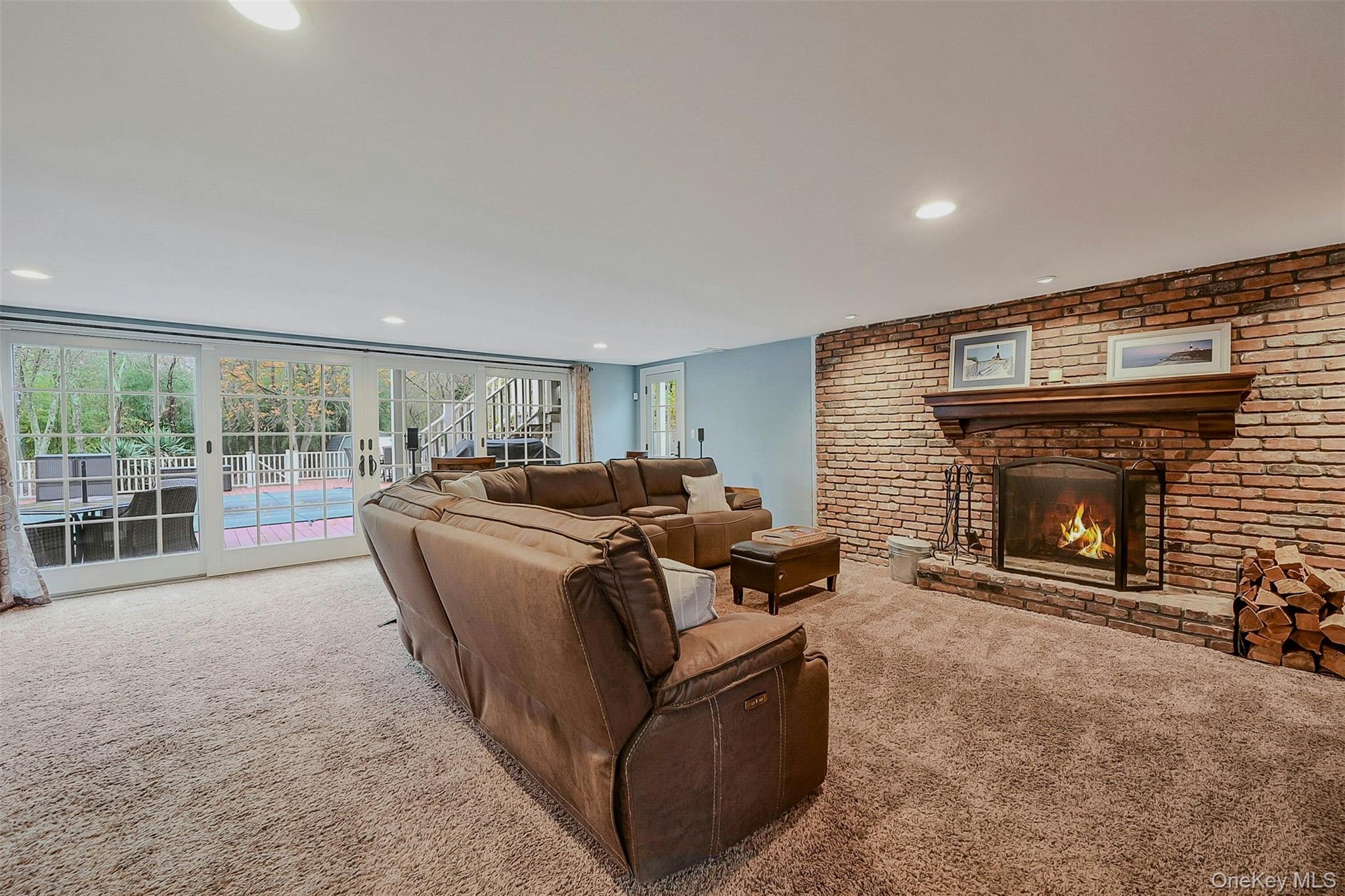 30 W Shore Road, Oakdale, NY 11769