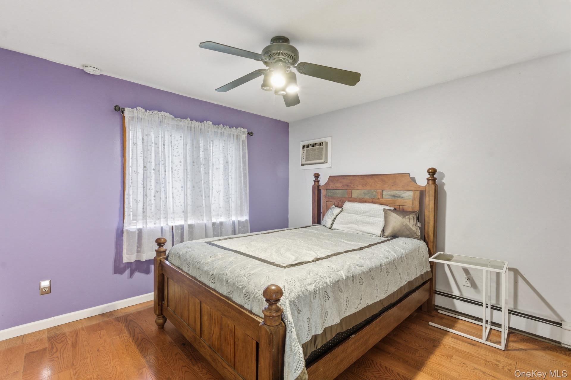 16 Burton Place, Lindenhurst, NY 11757