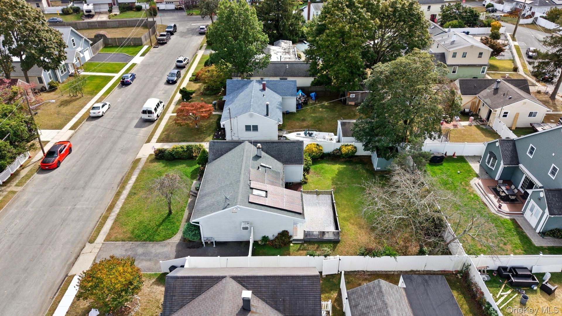 16 Burton Place, Lindenhurst, NY 11757