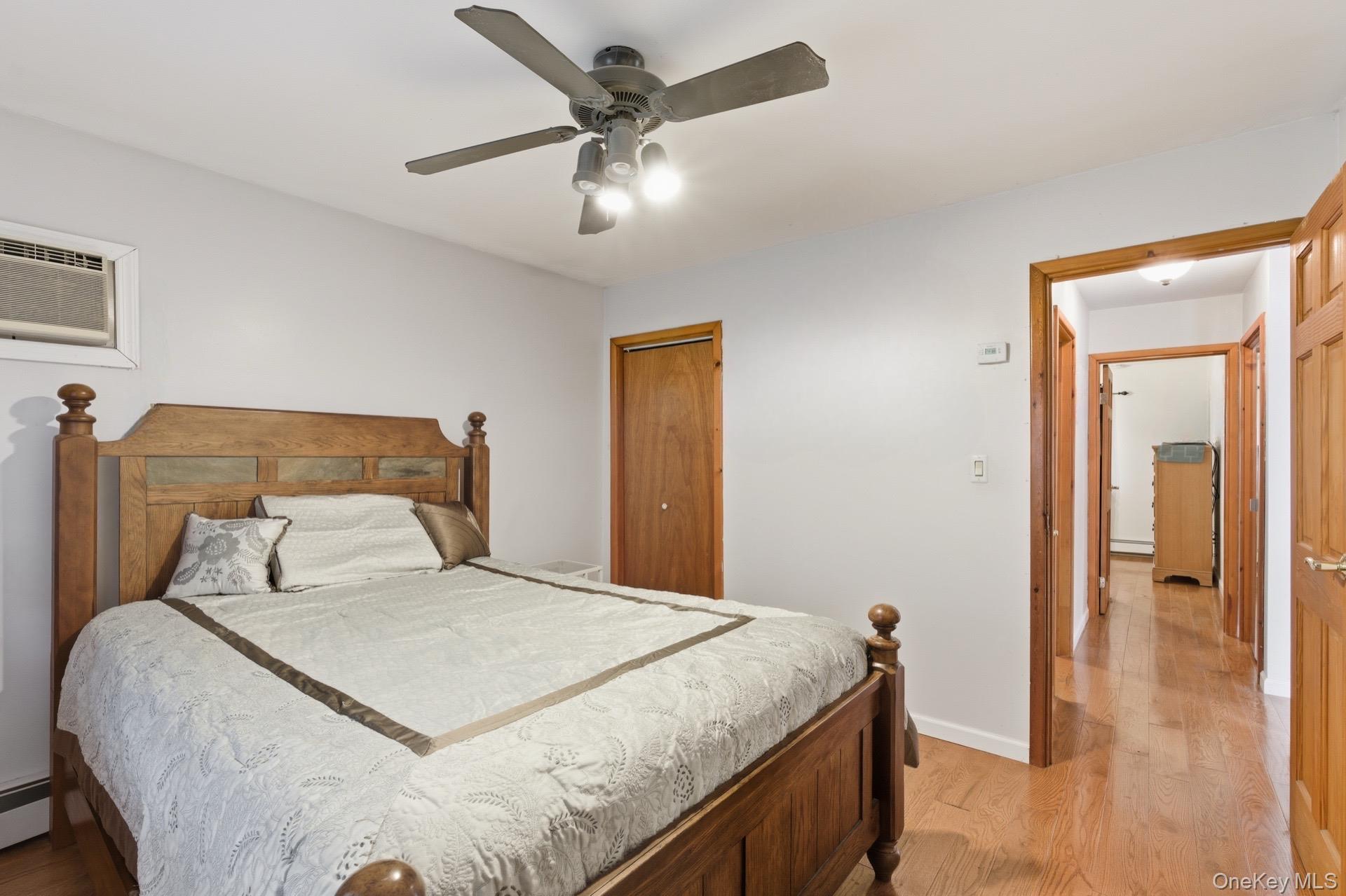 16 Burton Place, Lindenhurst, NY 11757