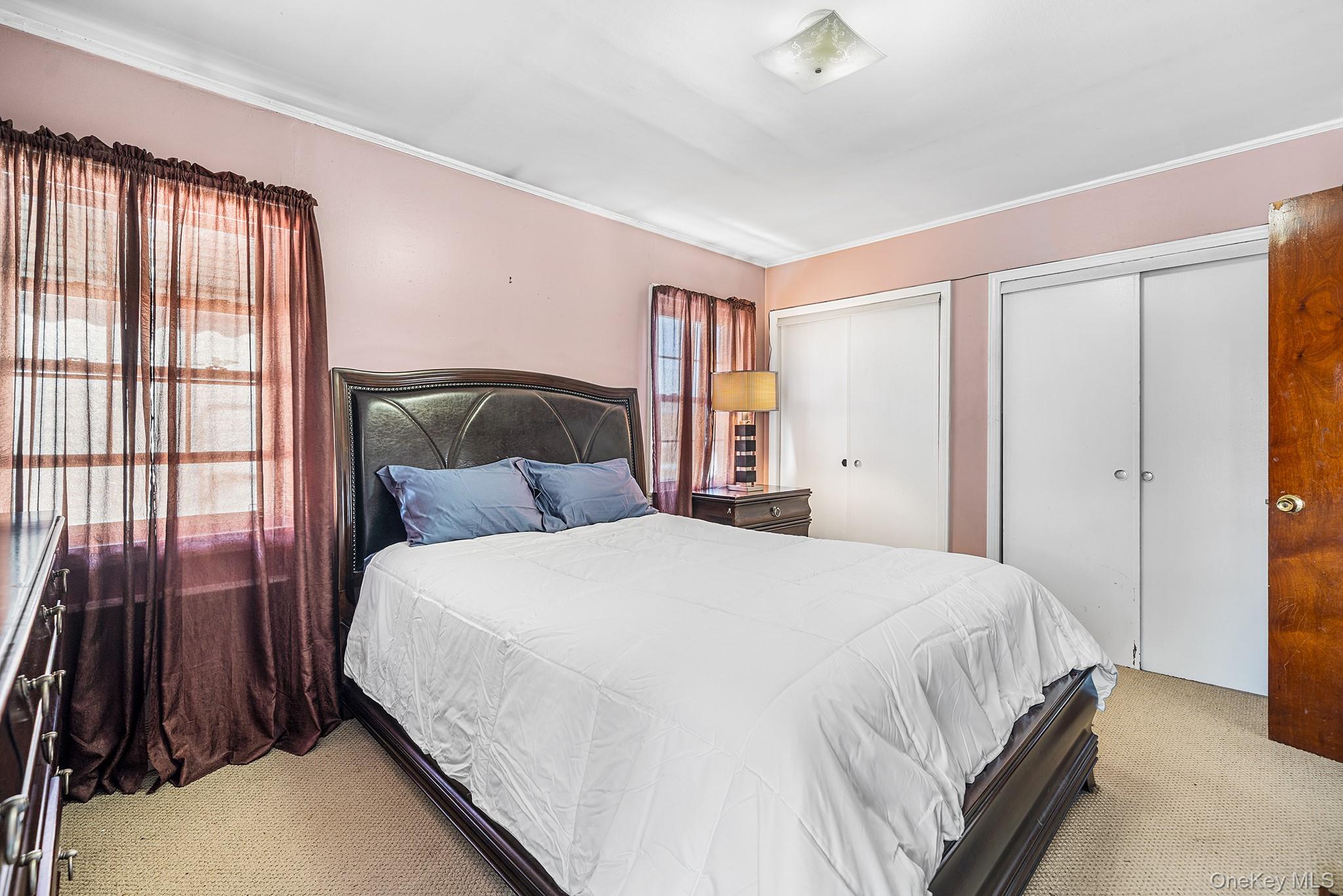 2711 Deerfield Road, Far Rockaway, NY 11691