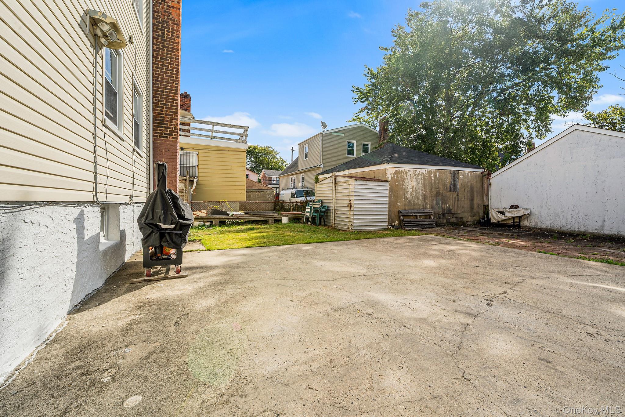 2711 Deerfield Road, Far Rockaway, NY 11691