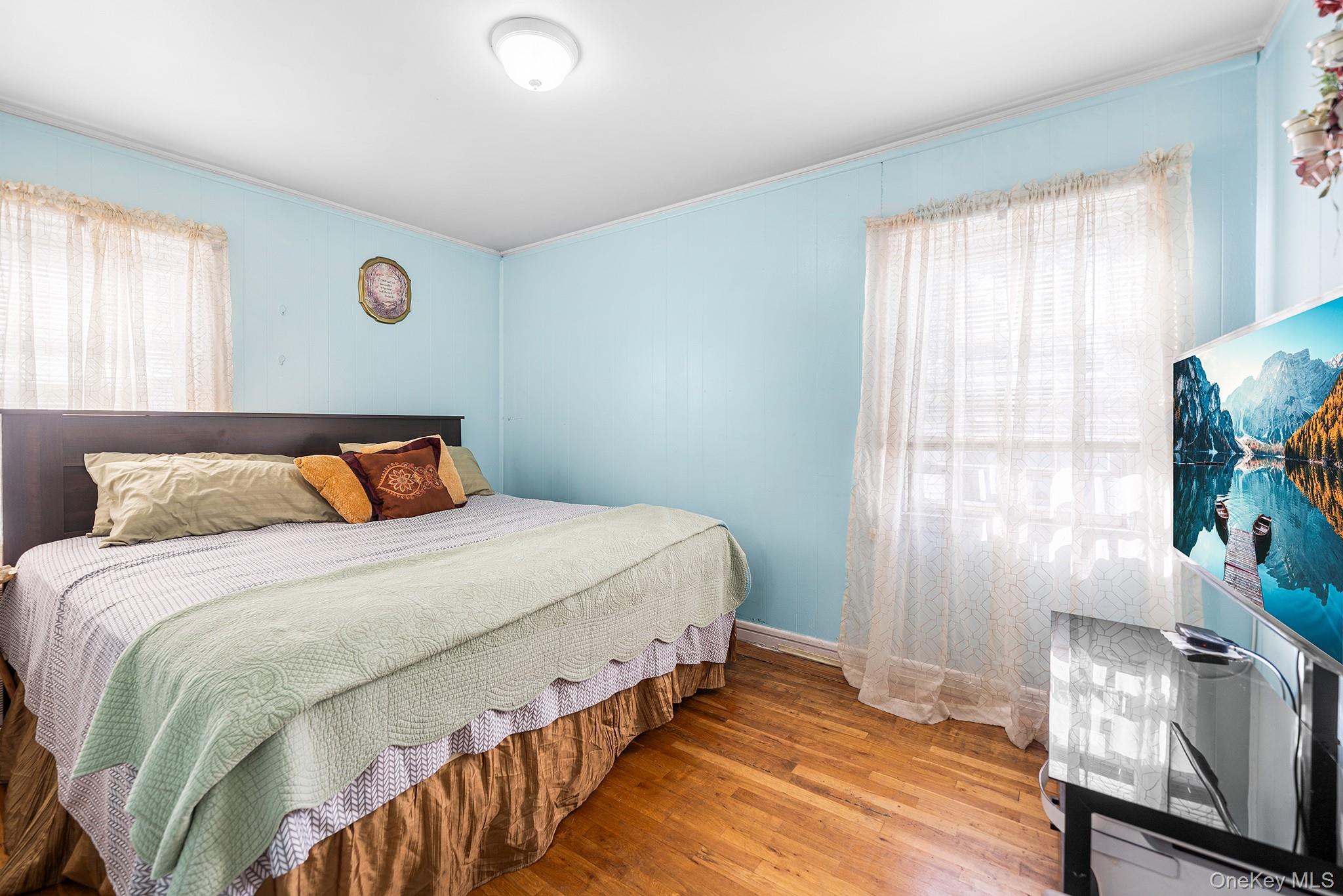 2711 Deerfield Road, Far Rockaway, NY 11691