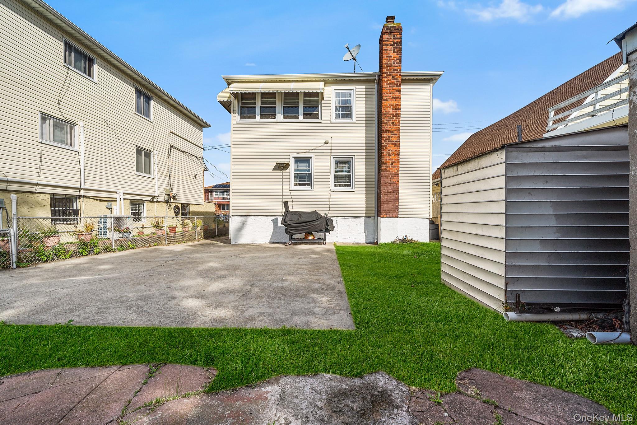 2711 Deerfield Road, Far Rockaway, NY 11691