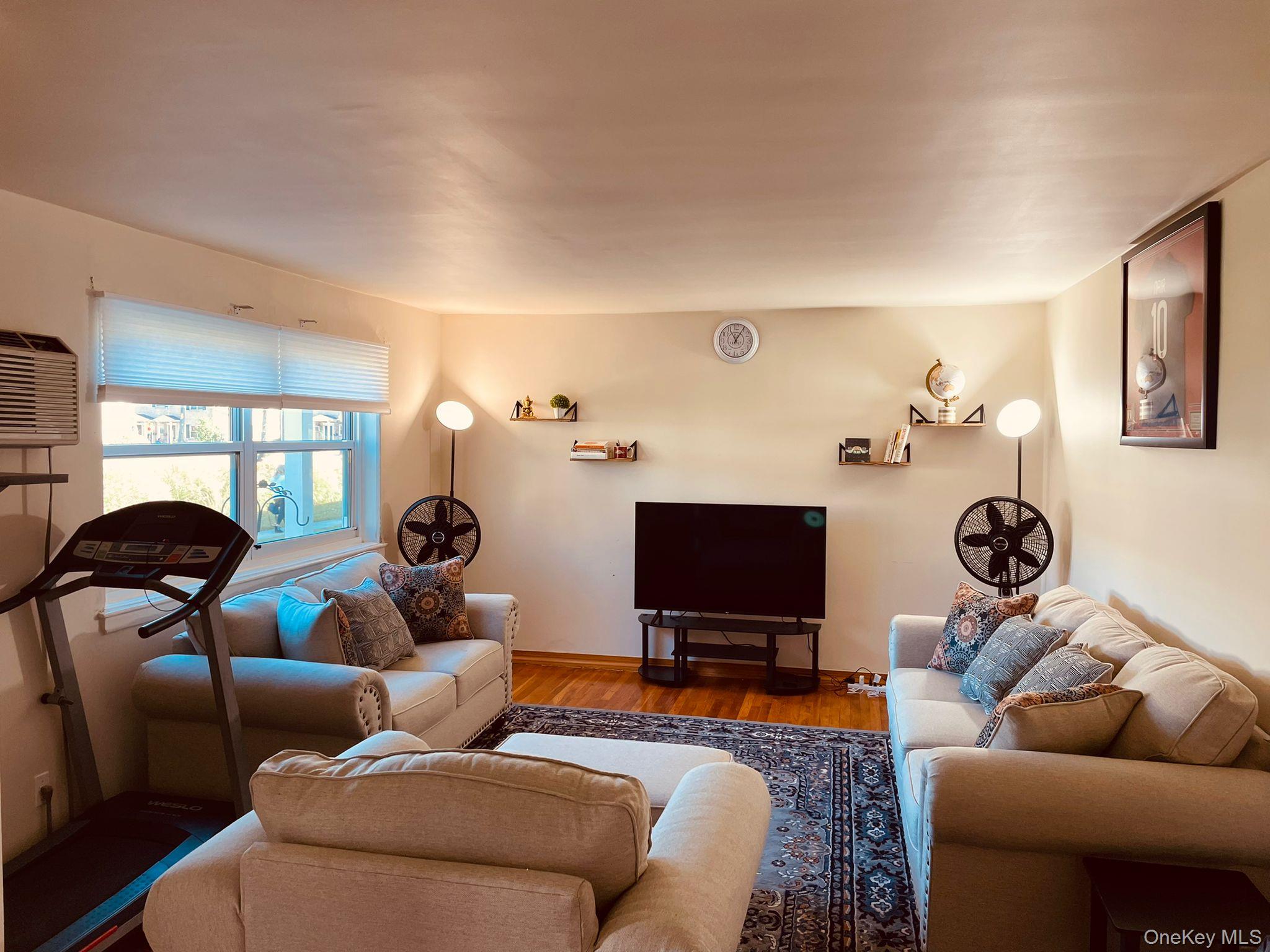 8168 Langdale Street # 263A, New Hyde Park, NY 11040