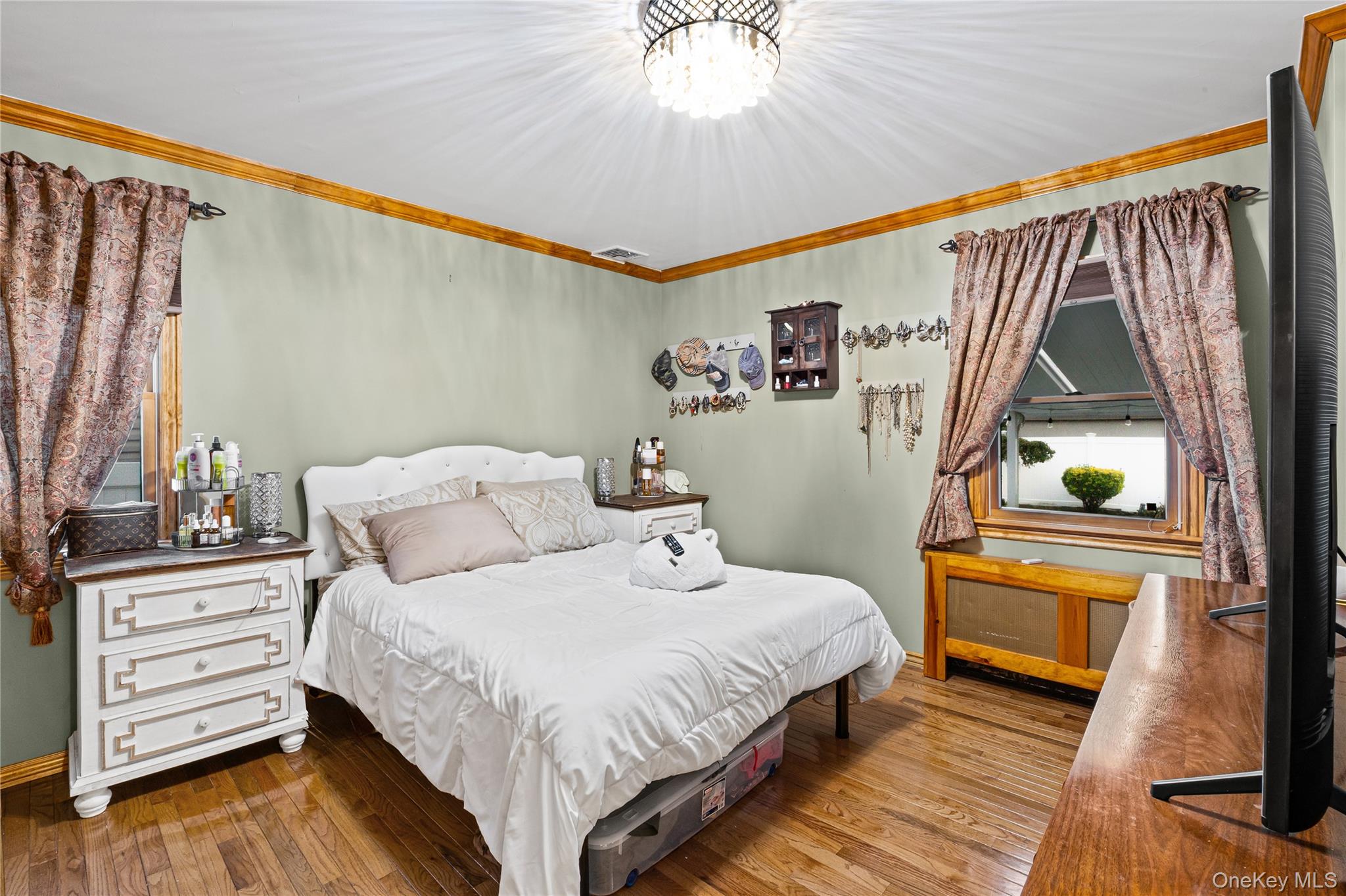 1818 Gormley Avenue, Merrick, NY 11566