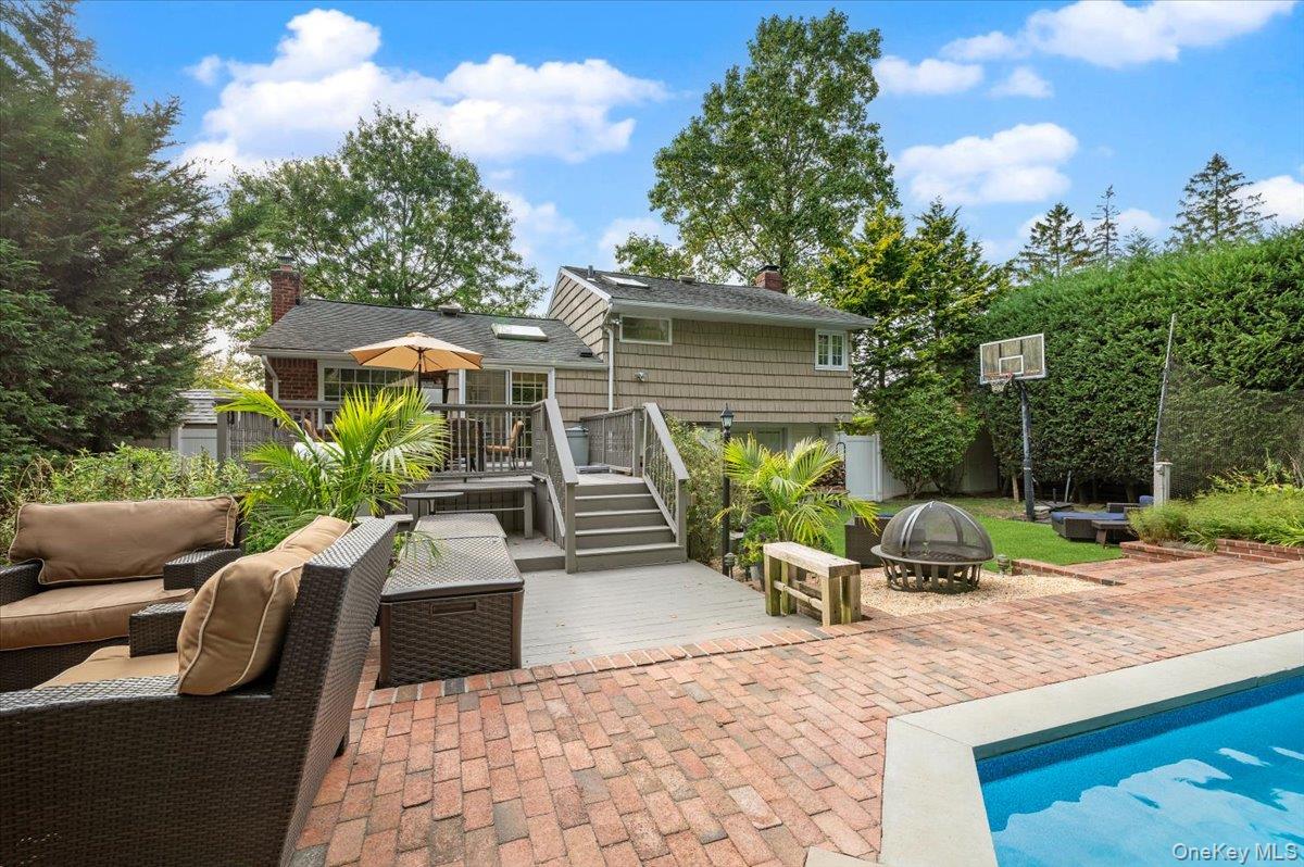 9 Flint Lane, Jericho, NY 11753