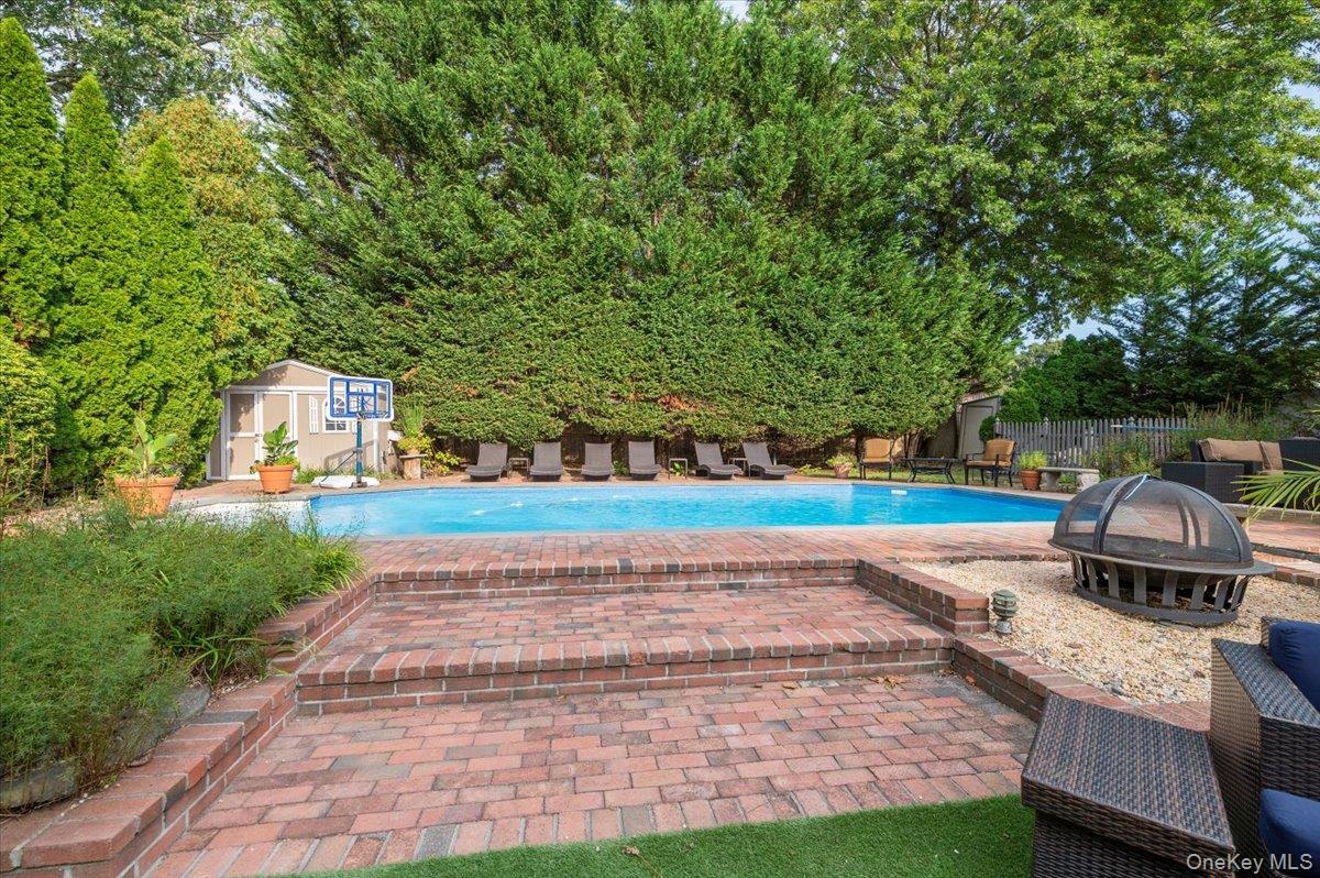 9 Flint Lane, Jericho, NY 11753