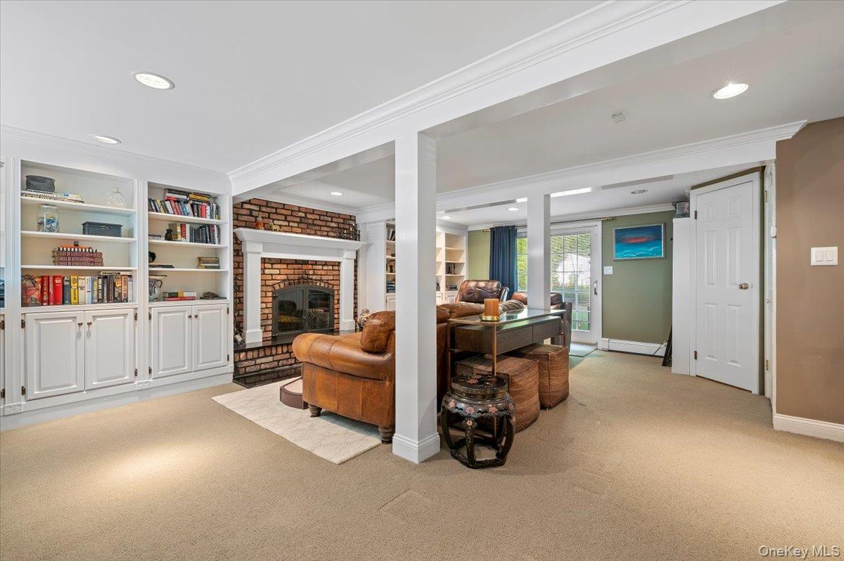 9 Flint Lane, Jericho, NY 11753