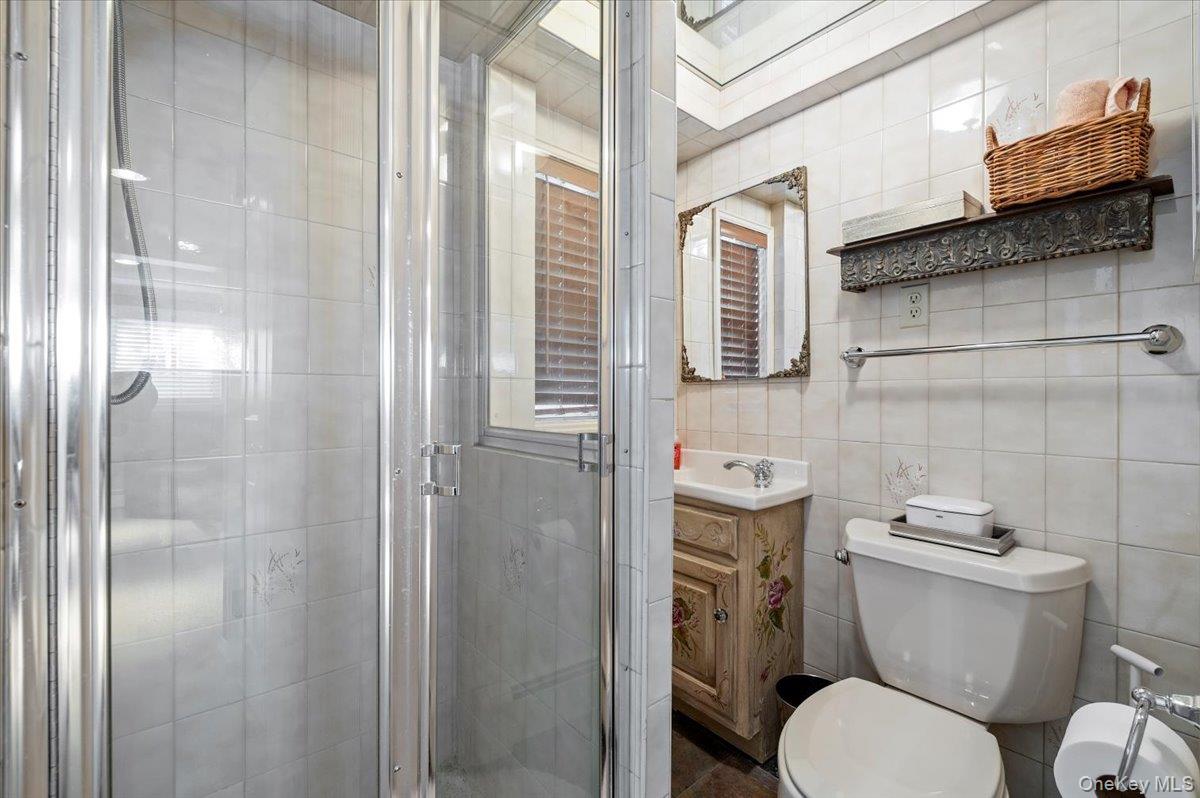 9 Flint Lane, Jericho, NY 11753