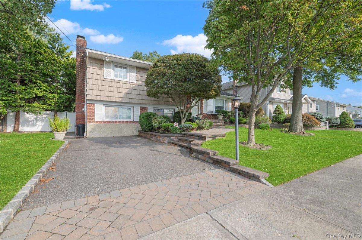 9 Flint Lane, Jericho, NY 11753