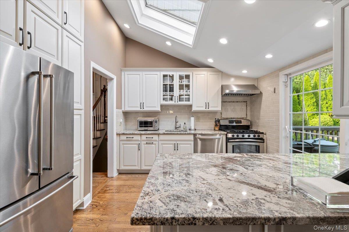 9 Flint Lane, Jericho, NY 11753