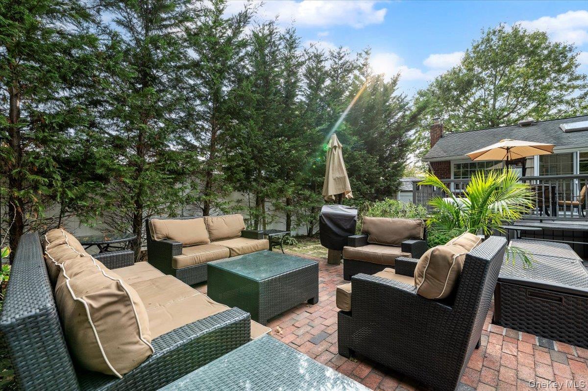 9 Flint Lane, Jericho, NY 11753