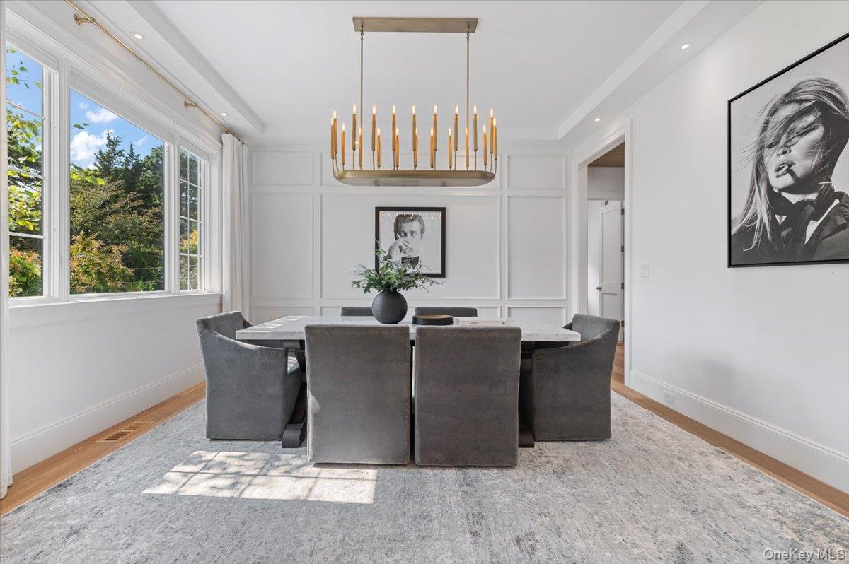 5 Gerry Lane, Lloyd Harbor, NY 11743