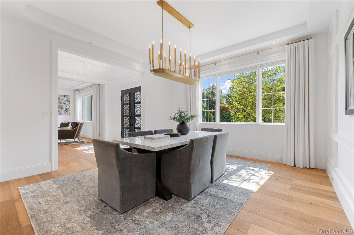 5 Gerry Lane, Lloyd Harbor, NY 11743