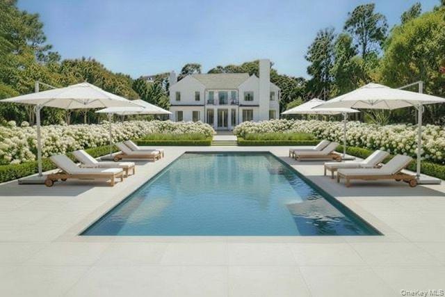 5 Gerry Lane, Lloyd Harbor, NY 11743