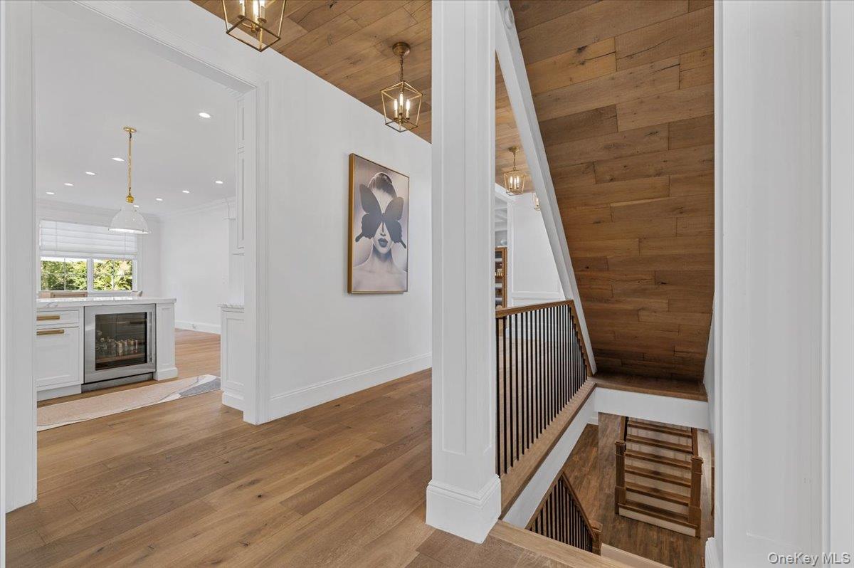 5 Gerry Lane, Lloyd Harbor, NY 11743