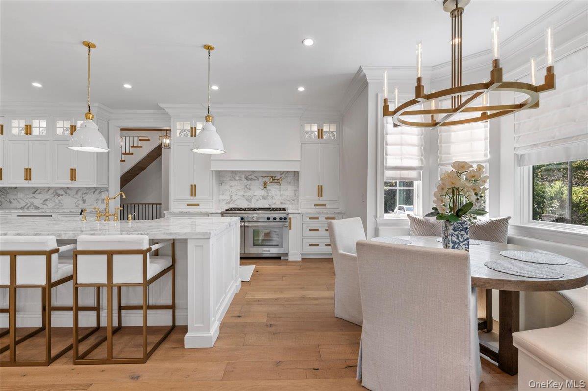 5 Gerry Lane, Lloyd Harbor, NY 11743