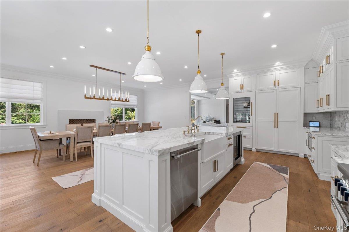 5 Gerry Lane, Lloyd Harbor, NY 11743