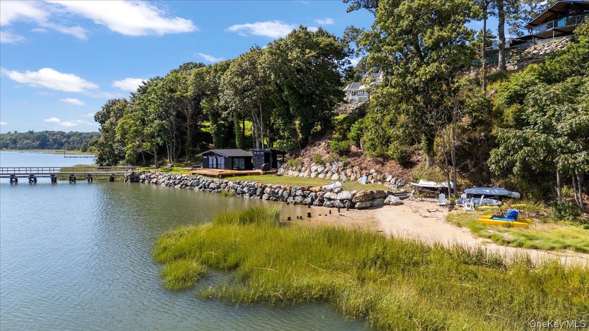 5 Gerry Lane, Lloyd Harbor, NY 11743