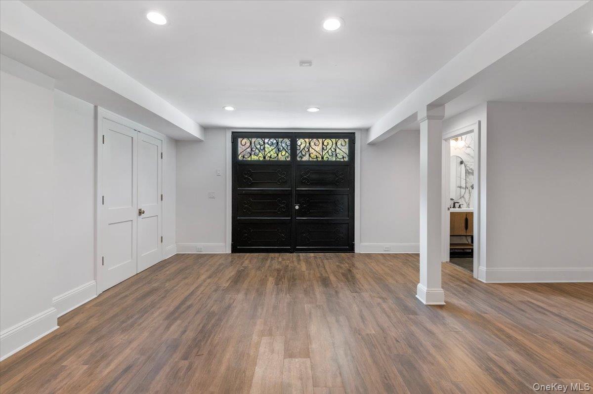 5 Gerry Lane, Lloyd Harbor, NY 11743