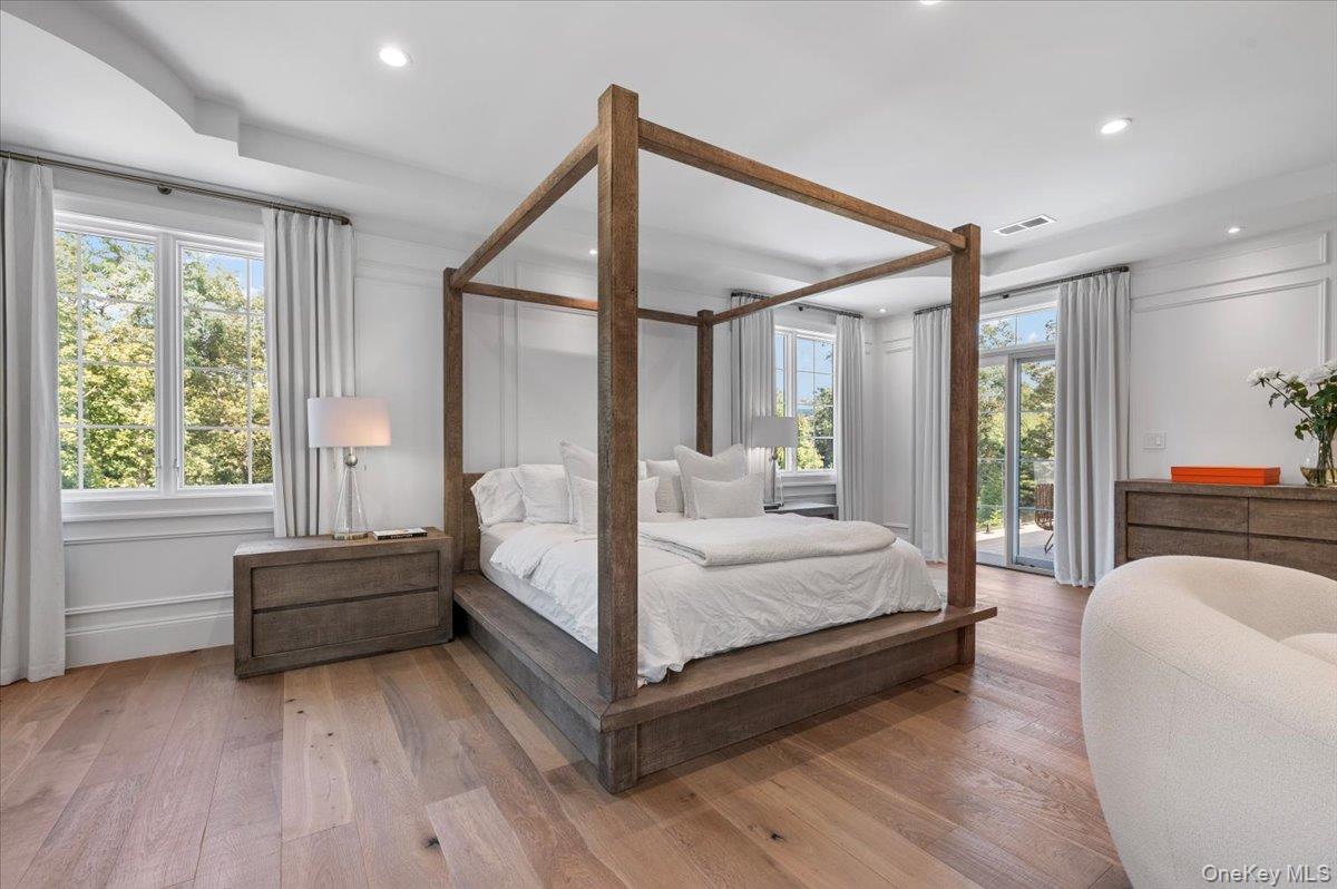 5 Gerry Lane, Lloyd Harbor, NY 11743