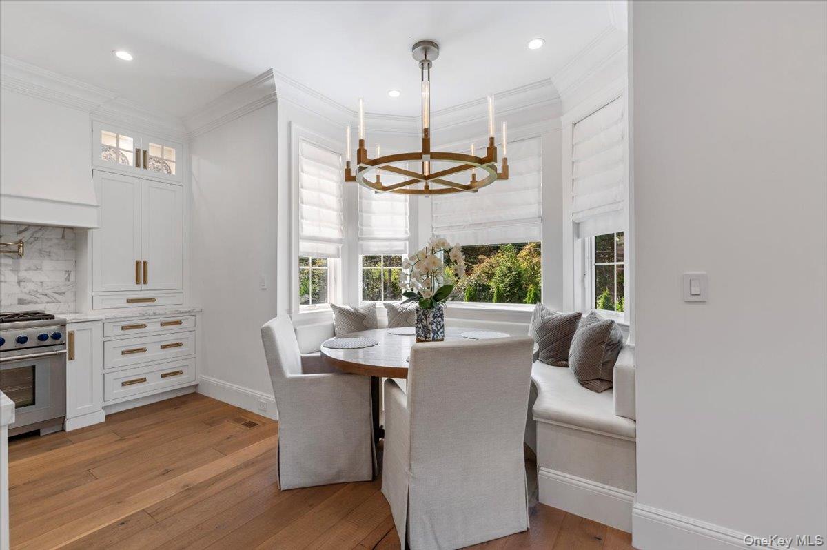 5 Gerry Lane, Lloyd Harbor, NY 11743