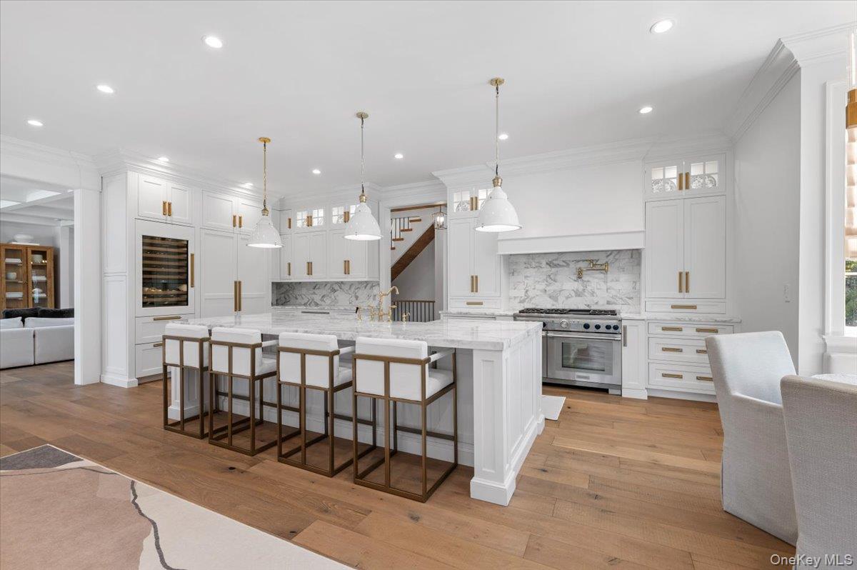 5 Gerry Lane, Lloyd Harbor, NY 11743