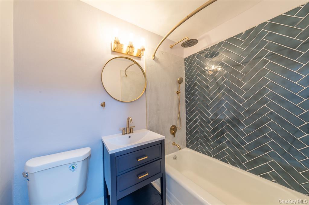 175-45 88th Ave. # 2L, Jamaica, NY 11432