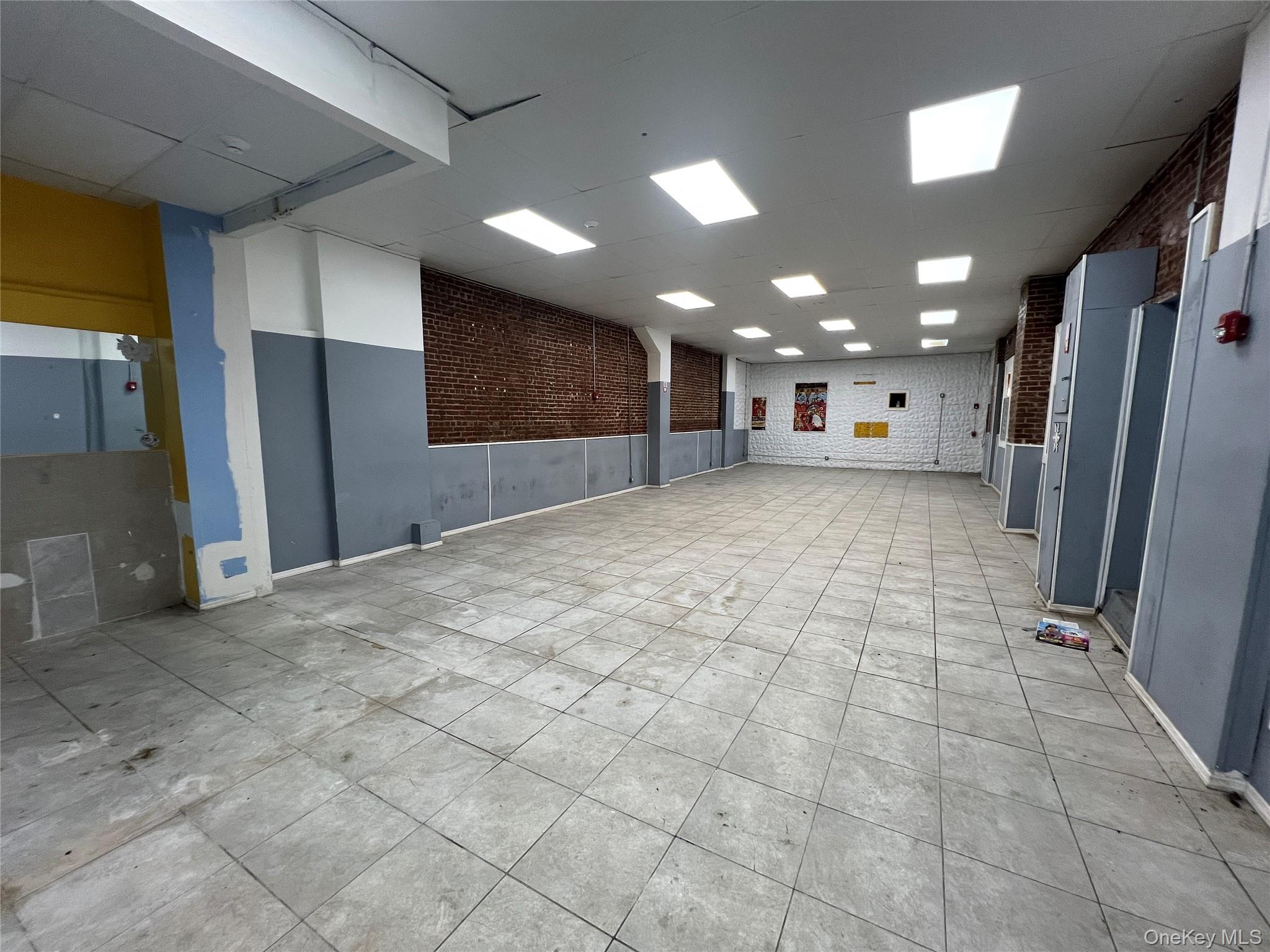 7 S 5th Avenue, Mount Vernon, NY 10550