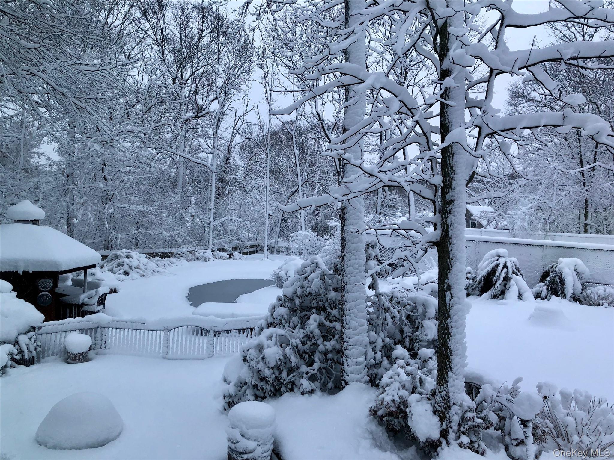 25 Surry Hill Place, Huntington, NY 11743